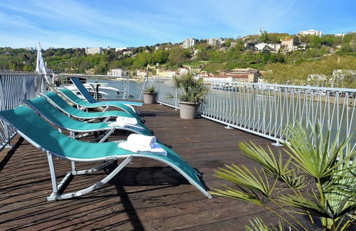 2nd Arrondissement Apartment | Studio Péniche pour 2 personnes, insolite et charmant