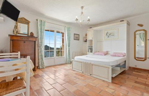 Saint-Raphael Apartment | Studio Palmeraie