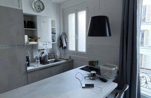 Quartier de la Chapelle Apartment | Studio Paris 18 eme Arrondissement