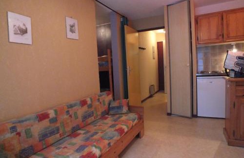 Esquieze-Sere Apartment | Studio Pirineo Frances