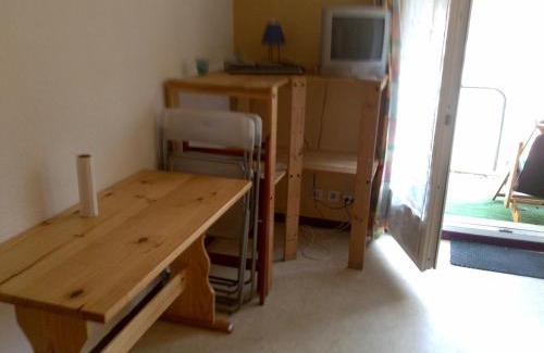 Esquieze-Sere Apartment | Studio Pirineo Frances