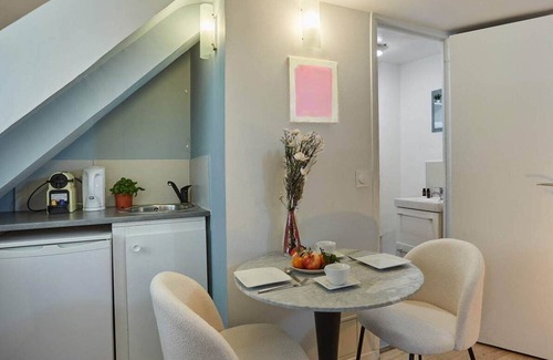 Gaillon Apartment | Studio place Vendôme/Opera