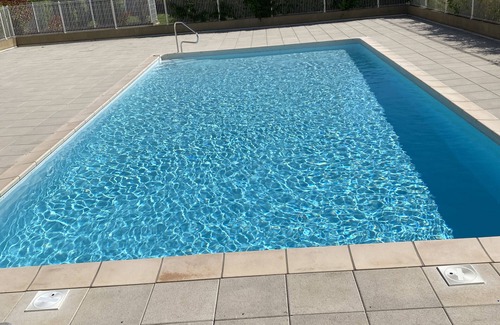 Brignoles Apartment | Studio pool ideal location