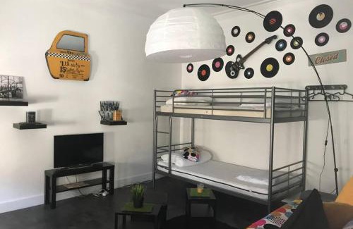 Milly-la-Foret Apartment | Studio POP DESIGN