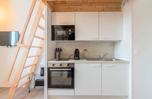 Annappes Apartment | Studio pour deux personnes en mezzanine