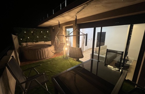 Lattes Apartment | Studio Pres D'arenes Jacuzzi
