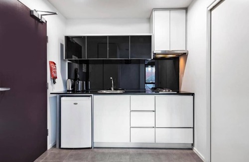 Melbourne Central Business District Apartment | Studio Queen at Beckett Street Melbourne CBD