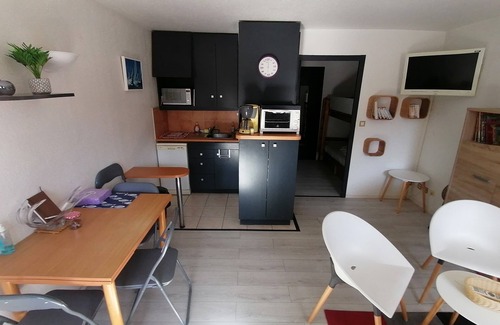 Quiberon Apartment | Studio Quiberon, with terrace, sleeps 4