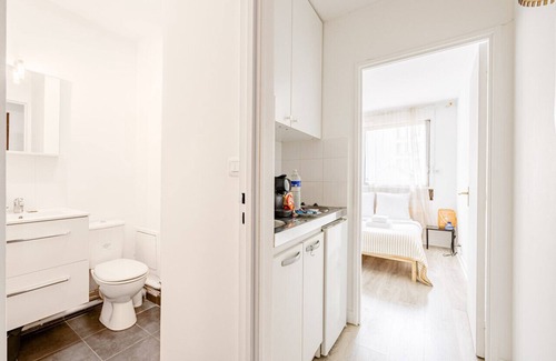 Quartier de la Folie-Mericourt Apartment | Studio Rénové 2 Pers République Bastille Paris 11