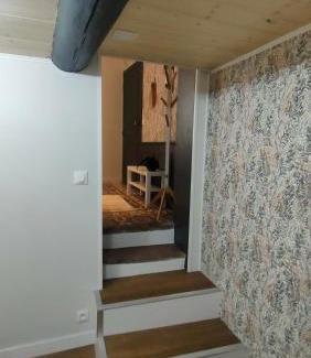 Villelaure Apartment | Studio rénové maison de village du Luberon