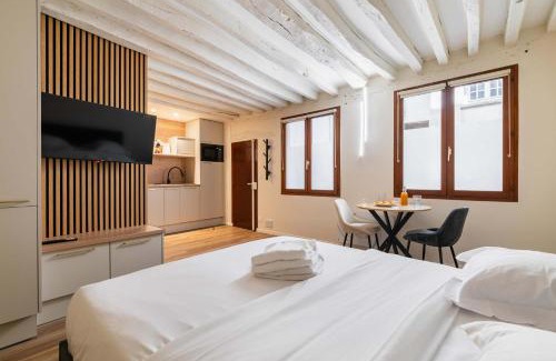 4th Arrondissement Apartment | Studio refait a neuf ile saint louis Paris 4 - 2P