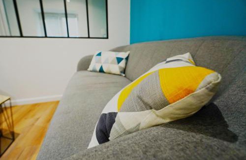 Grezieu-la-Varenne Apartment | STUDIO RENOVE RDC TERRASSE + EXTERIEUR PAYSAGE