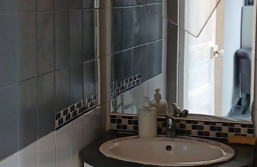 Les Lilas Apartment | Studio rental paris