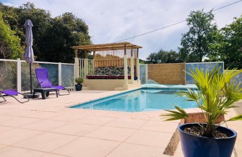 Carnoules Apartment | Studio Romance dans la nature