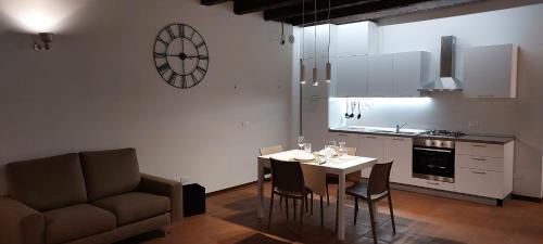 Vicenza Apartment | Studio Rosa