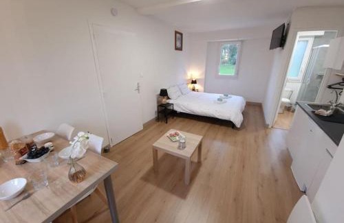 Kergouric Apartment | Studio 'Rospico 2', 2,5km des plages Port Manec'h Domaine de Kertreguier