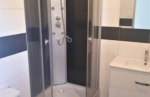 Cahors Old Town Apartment | Studio rue Donzelle 2nd floor