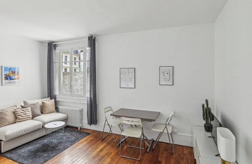 Quartier de l'Ecole-Militaire Apartment | Studio rue Monsieur 2FL - Invalides by B'Your Home