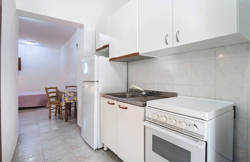 Scialara Apartment | Studio 'Sabbia D'oro' with Shared Pool and Wi-Fi