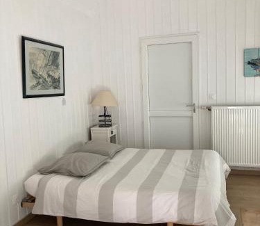 Saint-Martin-Boulogne Apartment | Studio sauna, Homes d'Opale