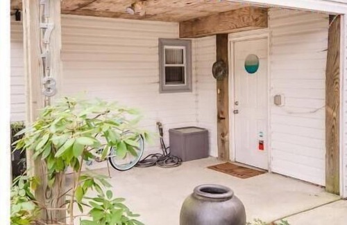 Colington Apartment | Studio Sea Private hot tub!