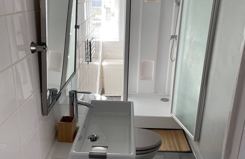 Donville-les-Bains Apartment | Studio, SEA VIEW. 300m from the beach