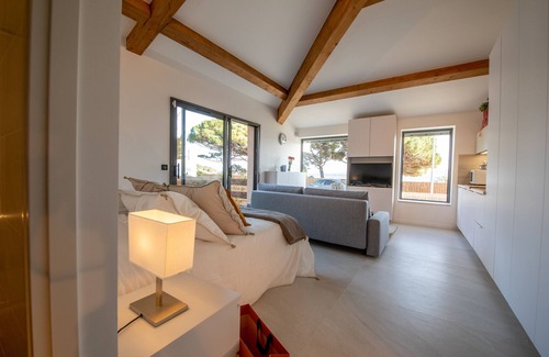Guerrevieille Apartment | Studio sea view with private terrace 15min from Saint Tropez