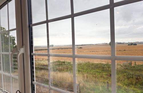 Tenterden Apartment | Studio - Sleeps 3 & Free Parking