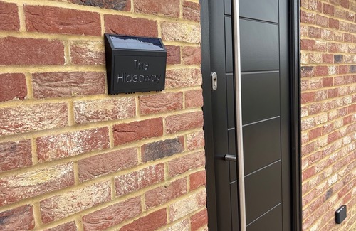 Tenterden Apartment | Studio - Sleeps 3 & Free Parking