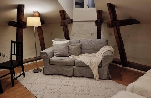 Norrmalm Apartment | Studio - Sleeps 3 - WiFi - Close to Attractions
