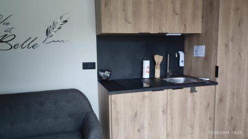 Parigne-lʼEveque Apartment | Studio Smarty