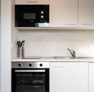 Annappes Apartment | Studio sous les combles côté cour, parking gratuit