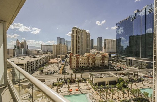 Las Vegas Apartment | Studio Strip View | Balcony | Signature at MGM