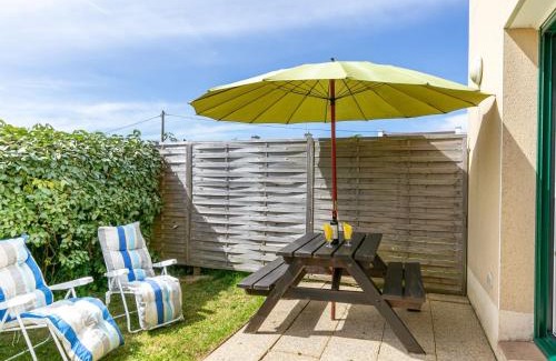 Plougonvelin Apartment | Studio Studio coquet by Interhome