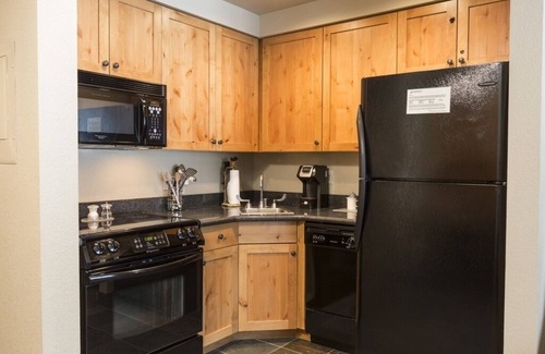 Whitefish Apartment | Studio Style Lodging Ski-In/Ski-Out