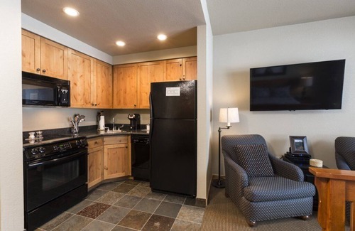 Whitefish Apartment | Studio Style Lodging Ski-In/Ski-Out