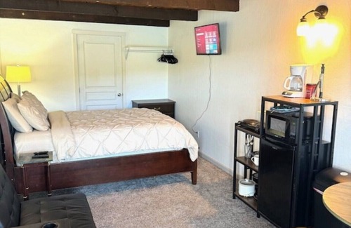 Gold Beach Resort | Studio Suite #38 River Front