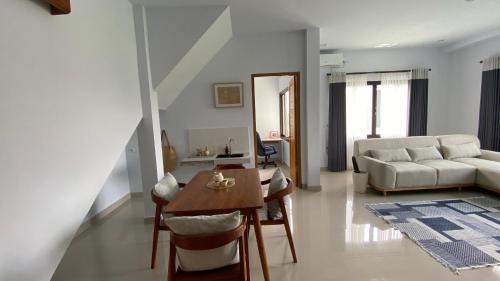 Sukawati House | Studio Suite