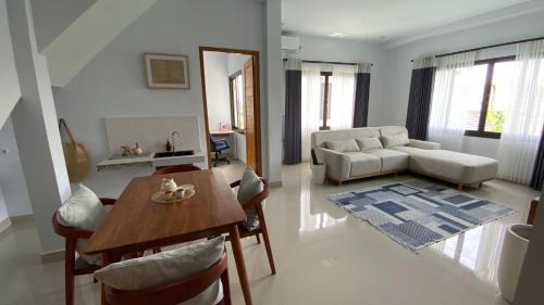 Sukawati House | Studio Suite