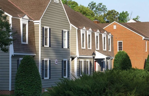 Williamsburg Apartment | Studio Suite w/Kitchenette at Williamsburg Patriot's Place!