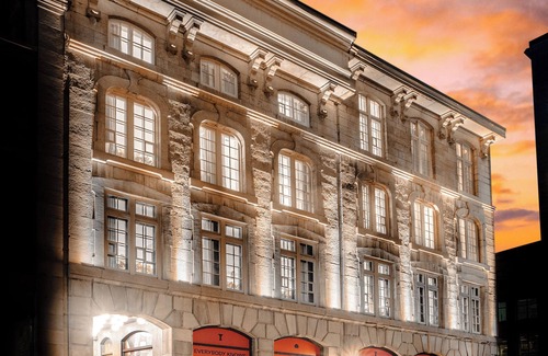 Old Montreal Apartment | STUDIO | The Kanzo's