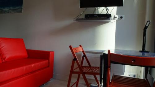 Montreuil Apartment | Studio tout confort à 5 mn métro+parking gratuit