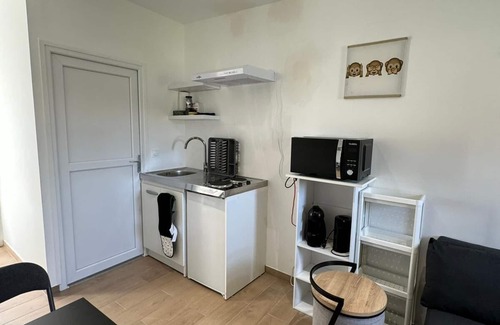 Sevran House | Studio Très Confortable Avec Grand Jardin Pour Stationner Véhicule Transports