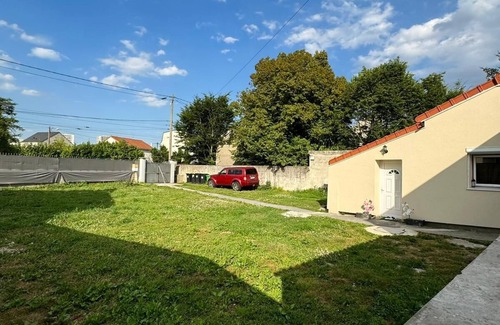 Sevran House | Studio Très Confortable Avec Grand Jardin Pour Stationner Véhicule Transports