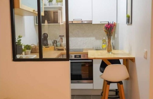 Pantin Apartment | Studio Très Cosy Tout Confort