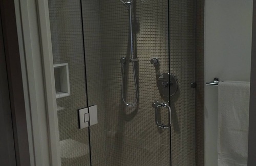 Nordic Estates House | STUDIO WITH FOUR SEASONS FINISHES