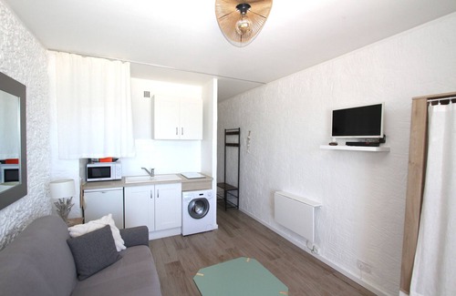 Le Grand Large Apartment | Studio with sea view