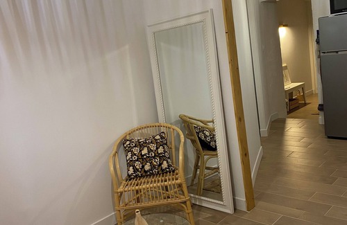 Figanieres Apartment | Studio with Jacuzzi in charming property