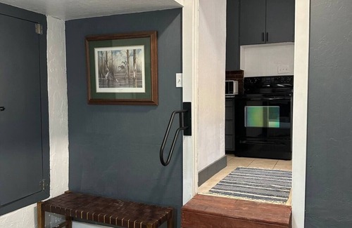 Central Oklahoma City Apartment | Studio with kitchen nears Science Museumnn