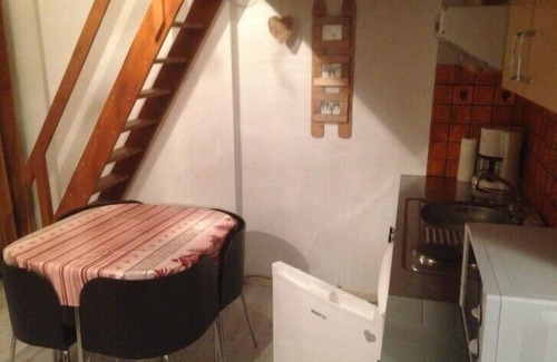La Bresse Apartment | Studio with mezzanine bedroom located on the slopes